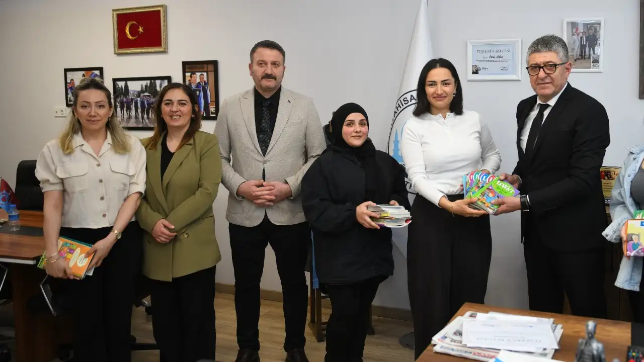 Ortahisar’da 500 kitap bağışıyla kampanya büyümeye devam ediyor