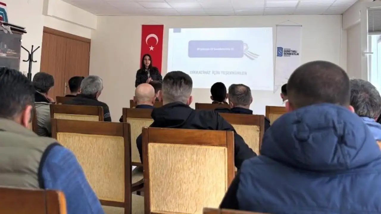 Bayburt’ta yükümlülere kanser ve korunma yolları semineri