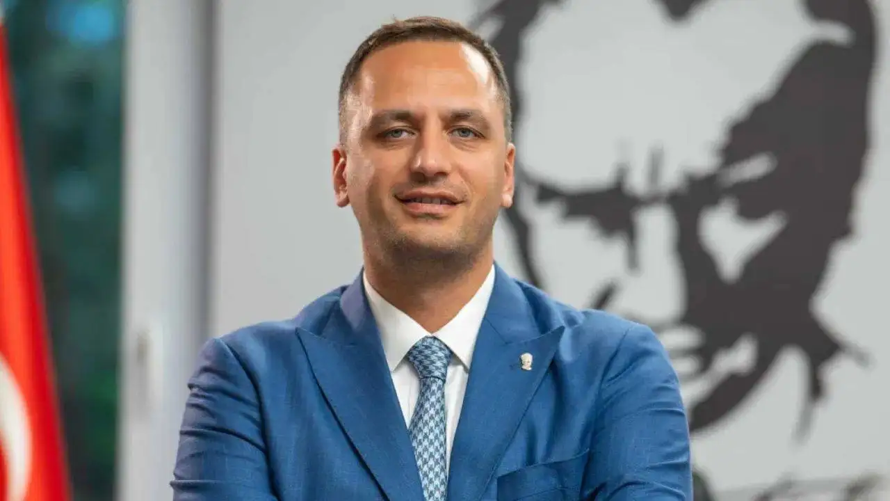 Bornova Belediye Başkanı Ömer Eşki gözaltına alındı (Ömer Eşki kimdir)