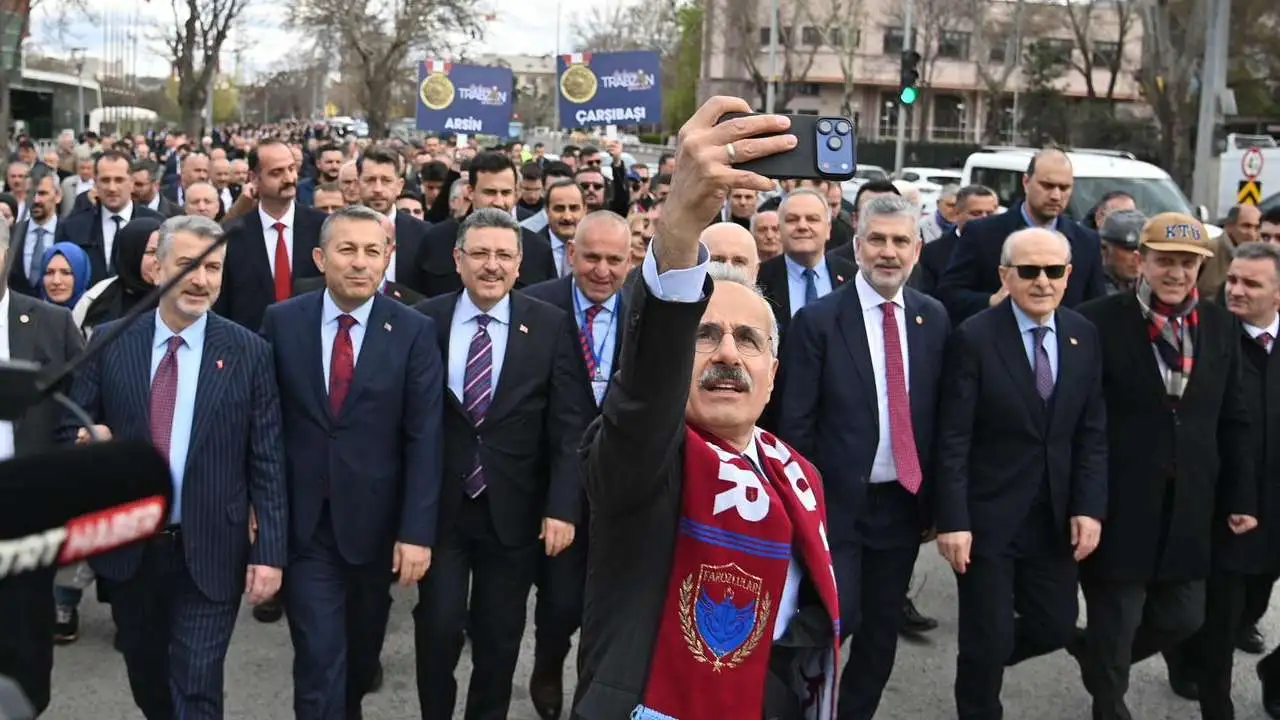 Başkan genç ısrar etti, Uraloğlu yanıt verdi