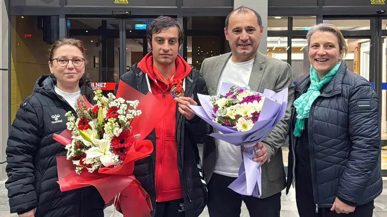 Trabzonlu Buğra Selimzade Dünya Kupası’nda üçüncü oldu