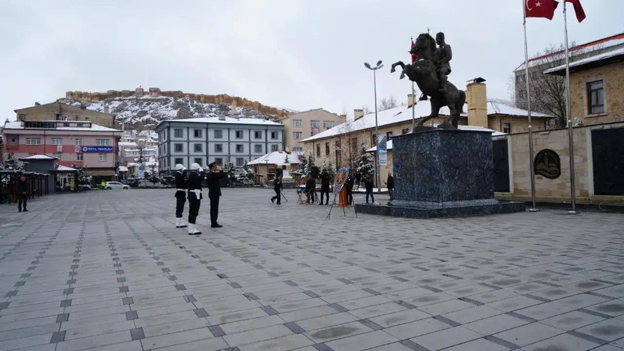 Bayburt’ta Polis Haftası kapsamında tören düzenlendi