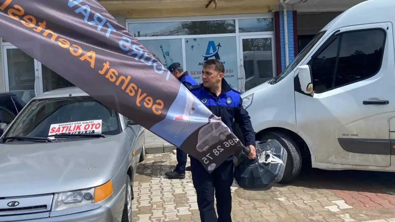 Bayburt’ta kaldırım işgallerine denetim: Dubalar toplandı