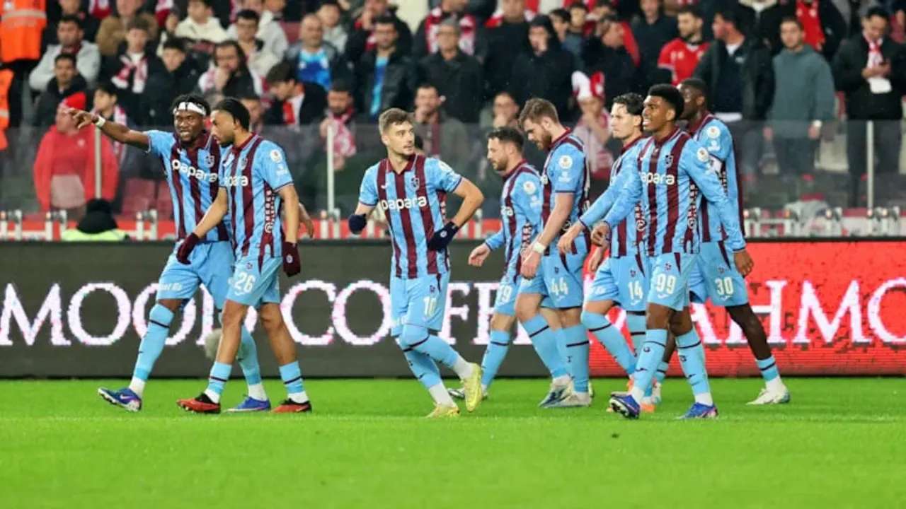 Trabzonspor’da Alanyaspor maçı öncesi muhtemel 11 şekilleniyor