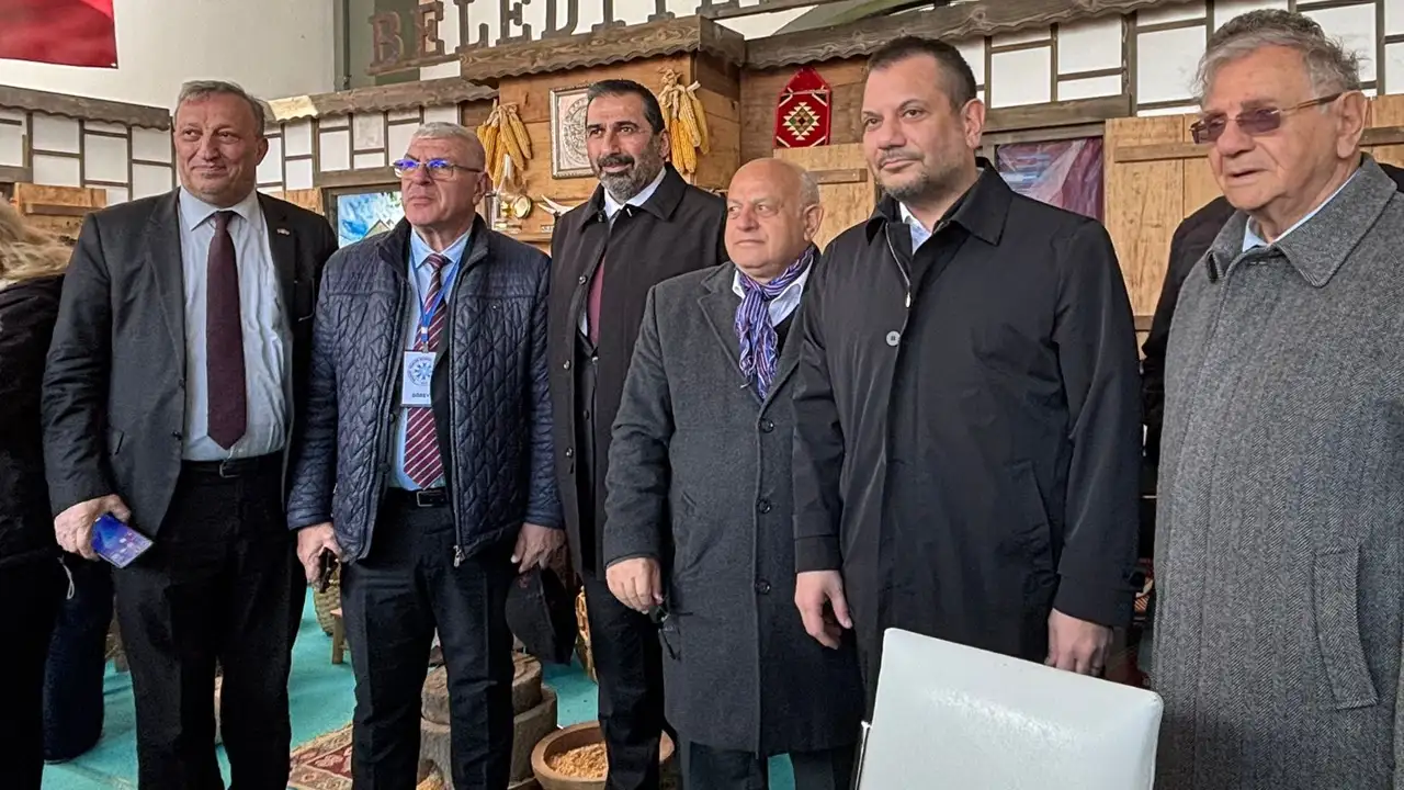 Ankara’da Trabzon Günleri: Ertuğrul Doğan'dan stant ziyareti