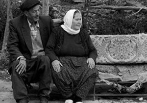 75'lik nine 87'lik dedeye kaçtı