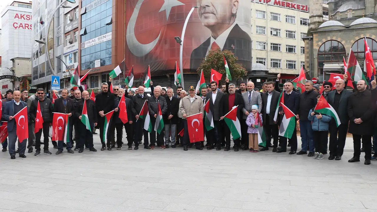Karadeniz’de 6 ilde Filistin için protesto gösterileri düzenlendi
