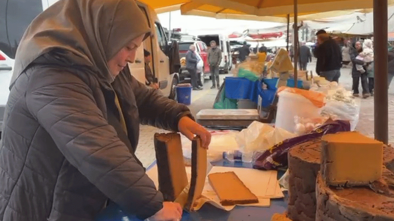 Trabzon'un geleneksel lezzeti: Tenekede mısır ekmeği