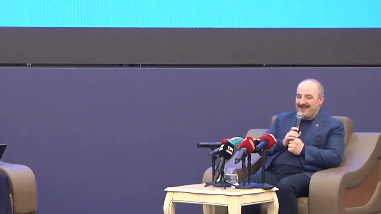 Mustafa Varank: “Trabzonlu ne zaman güleceğini, ne zaman gürleyeceğini iyi bilir”