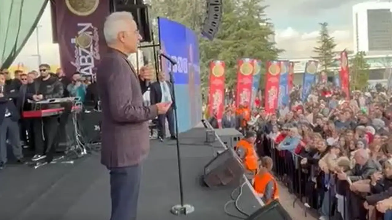 Bakan Uraloğlu Trabzon Günleri’nde konuştu:  “Bize her yer Trabzon” sloganı Başkent’te yankılandı