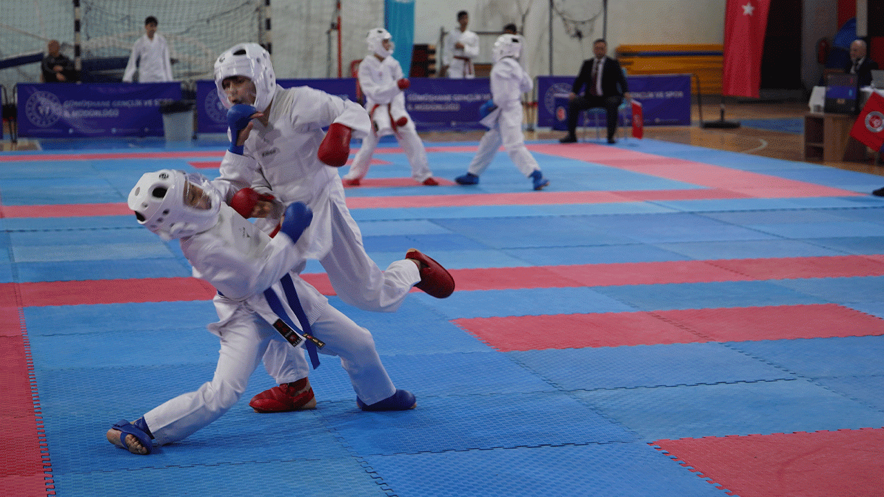 Okul Sporları Karate Yıldızlar Grup müsabakaları Gümüşhane'de başladı