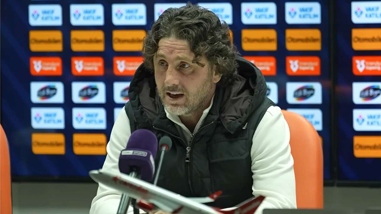 Fatih Tekke'den Alanyaspor maçı sonrası hakem ve oyun eleştirisi