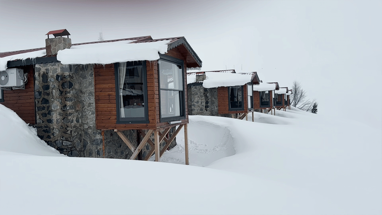 Dünyaca ünlü Handüzü Yaylası’nda kar etkisini sürdürüyor