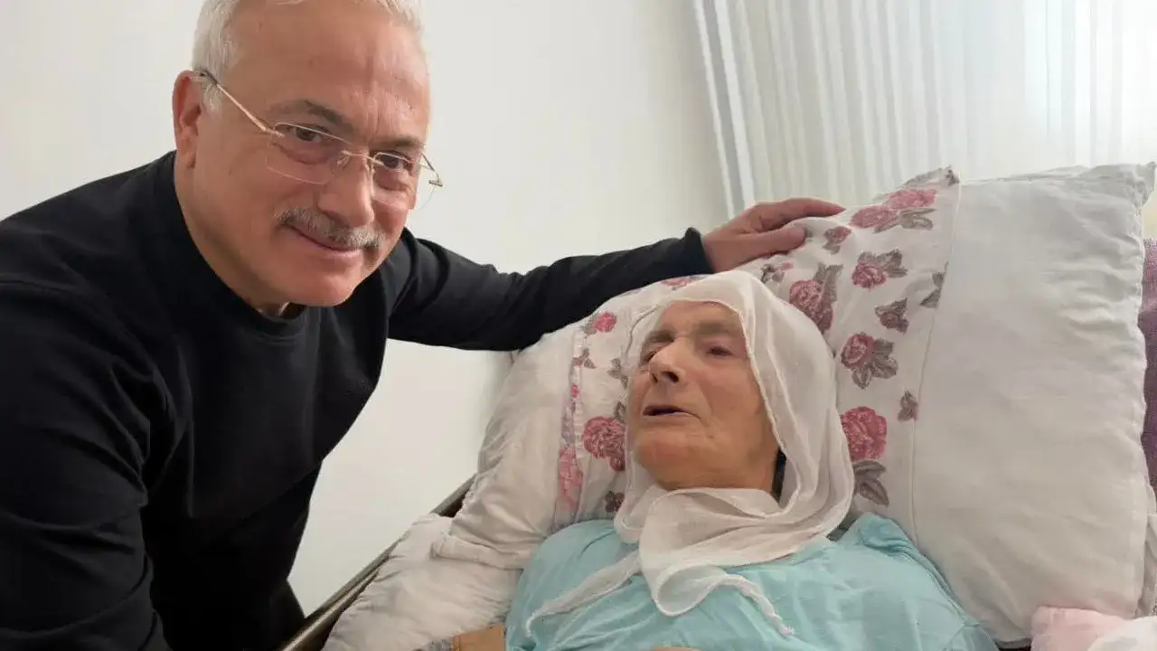 Trabzonlu bürokratın acı günü: Annesini kaybetti