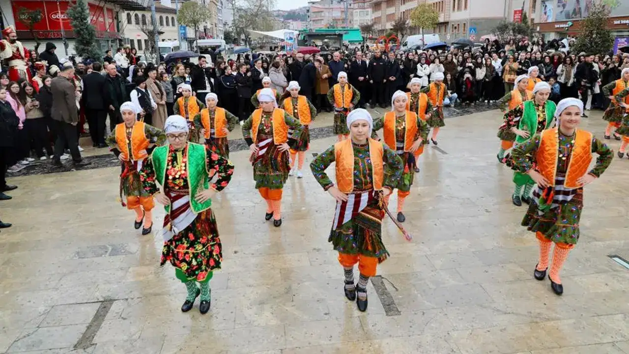 Ordu’da Turizm Haftası kortej yürüyüşüyle başladı