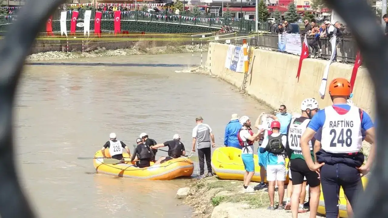 Bayburt’ta Üniversiteler Arası Rafting Şampiyonası başlıyor