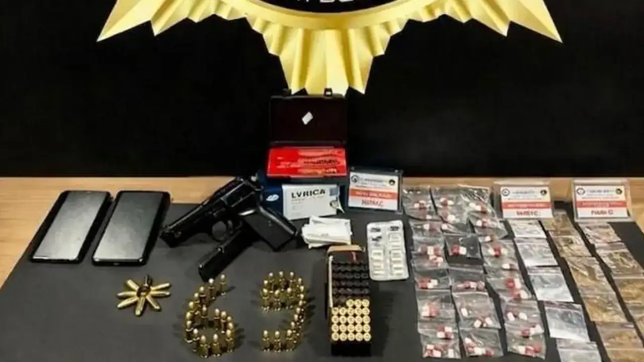 Bayburt’ta eğlence mekanına narkotik operasyonu: Silah ve uyuşturucu ele geçirildi