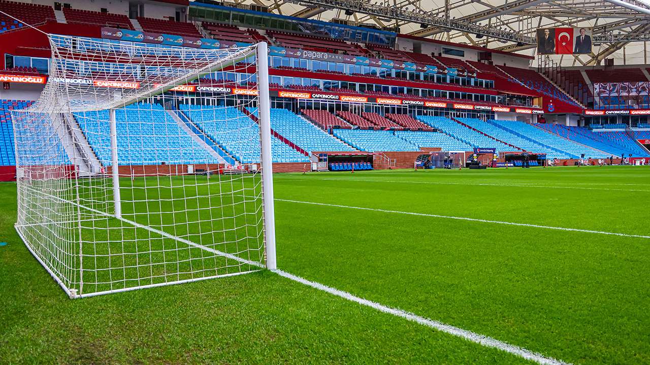 Trabzonspor - Başakşehir maçı biletlerine yoğun ilgi: Papara Park'ta taraftar sayısı artıyor