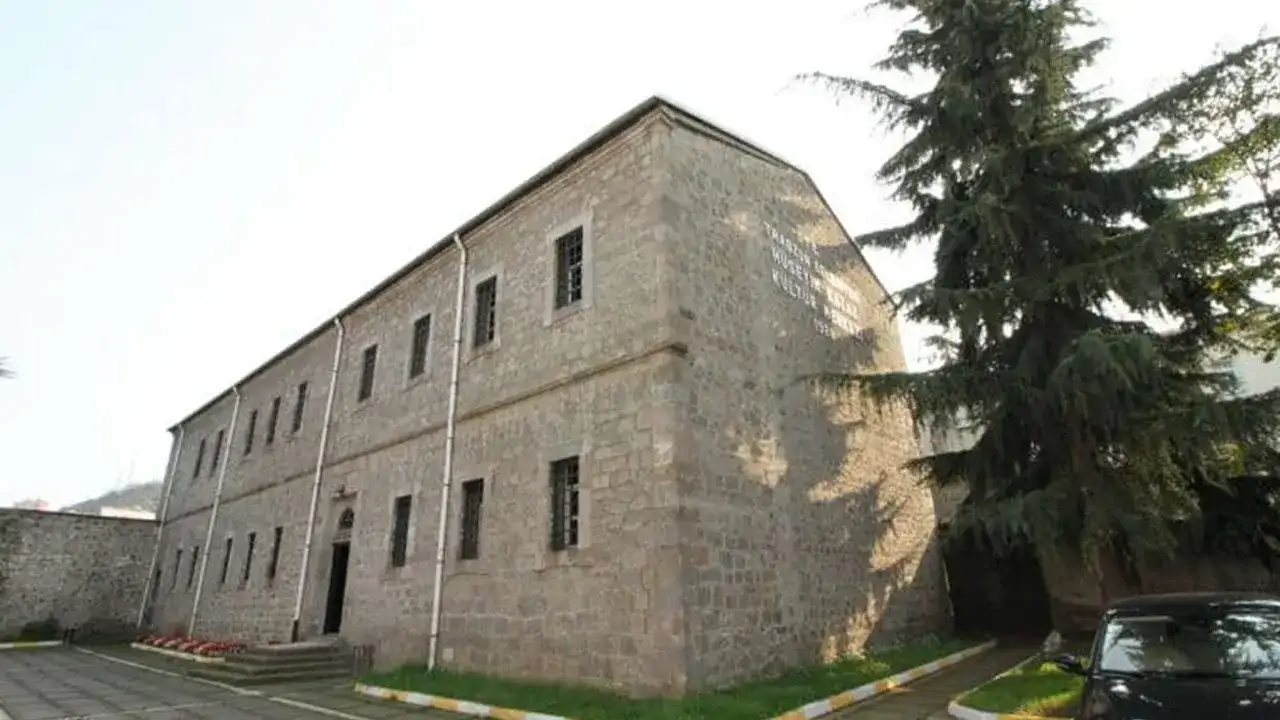 Hüseyin Kazaz Kültür Merkezi yeniden açılıyor: Trabzon’da perde yeniden kalkıyor