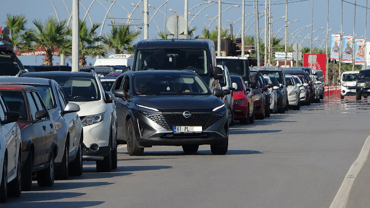 Doğu Karadeniz’de araç sayısı dikkat çekiyor: Trabzon zirvede
