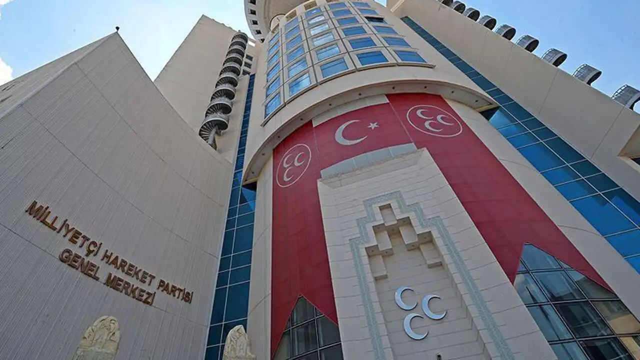 MHP Eskişehir İl Teşkilatı feshedildi: İl Başkanlığı görevine Ayhan Sezer atandı