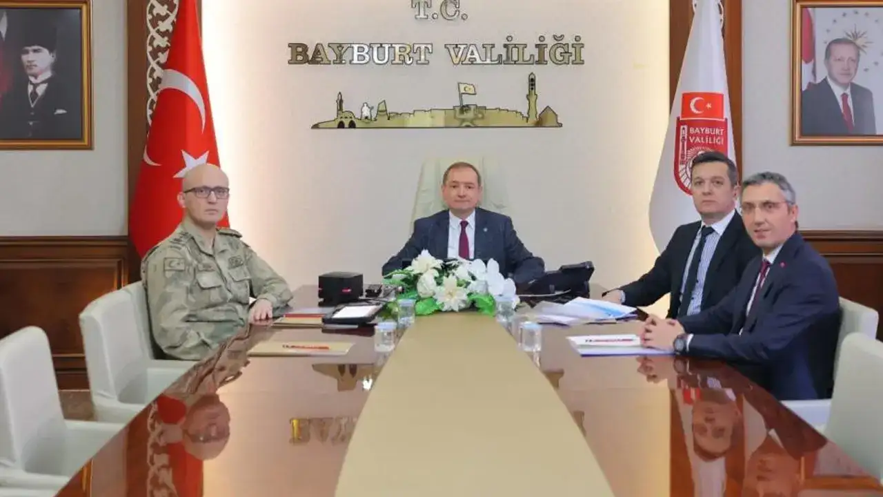 Okul güvenliği masaya yatırıldı: Bayburt’tan VKS toplantısına katılım