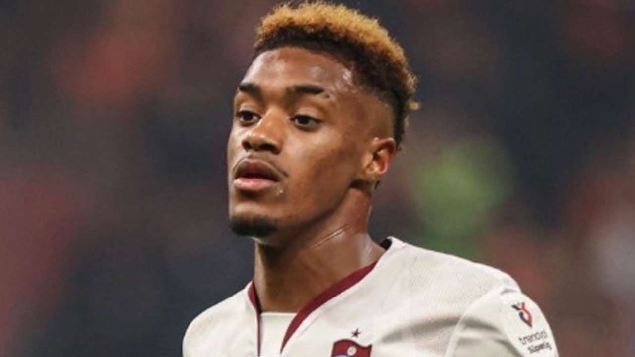 Trabzonspor'un sol beki Wagner Pina ele avuca sığmıyor! Gözü Başakşehşr’de