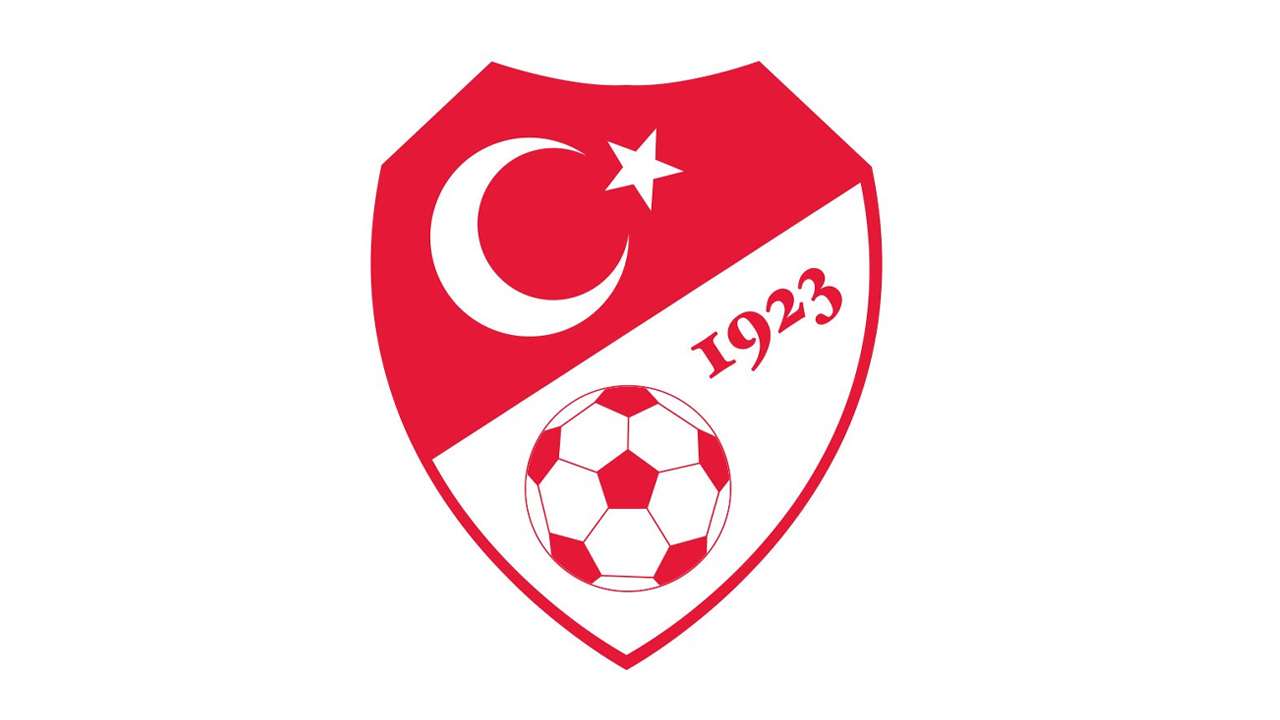 TFF’den karar: Profesyonel lig maçlarında saygı duruşu yapılacak