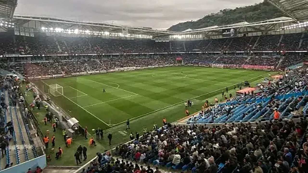 Trabzonspor-Başakşehir maçı için satılan bilet sayısı belli oldu!