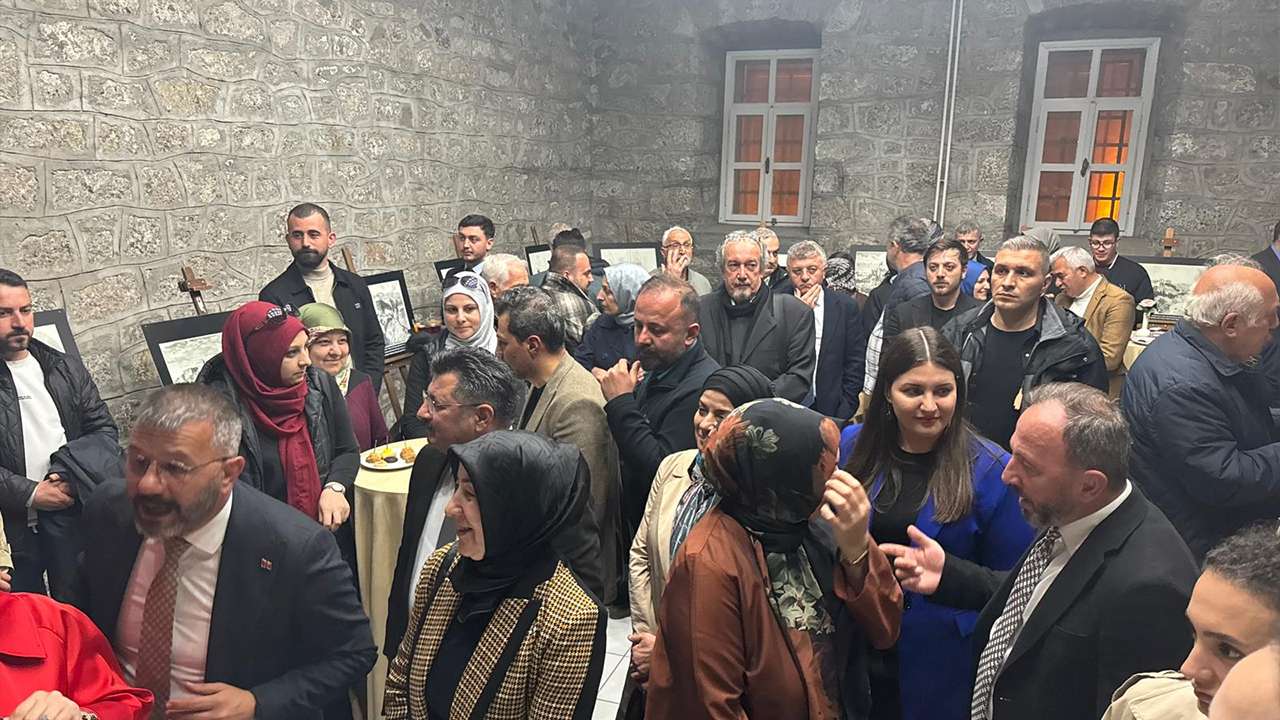 Trabzon’da Hüseyin Kazaz Kültür Merkezi yeniden hizmete açıldı