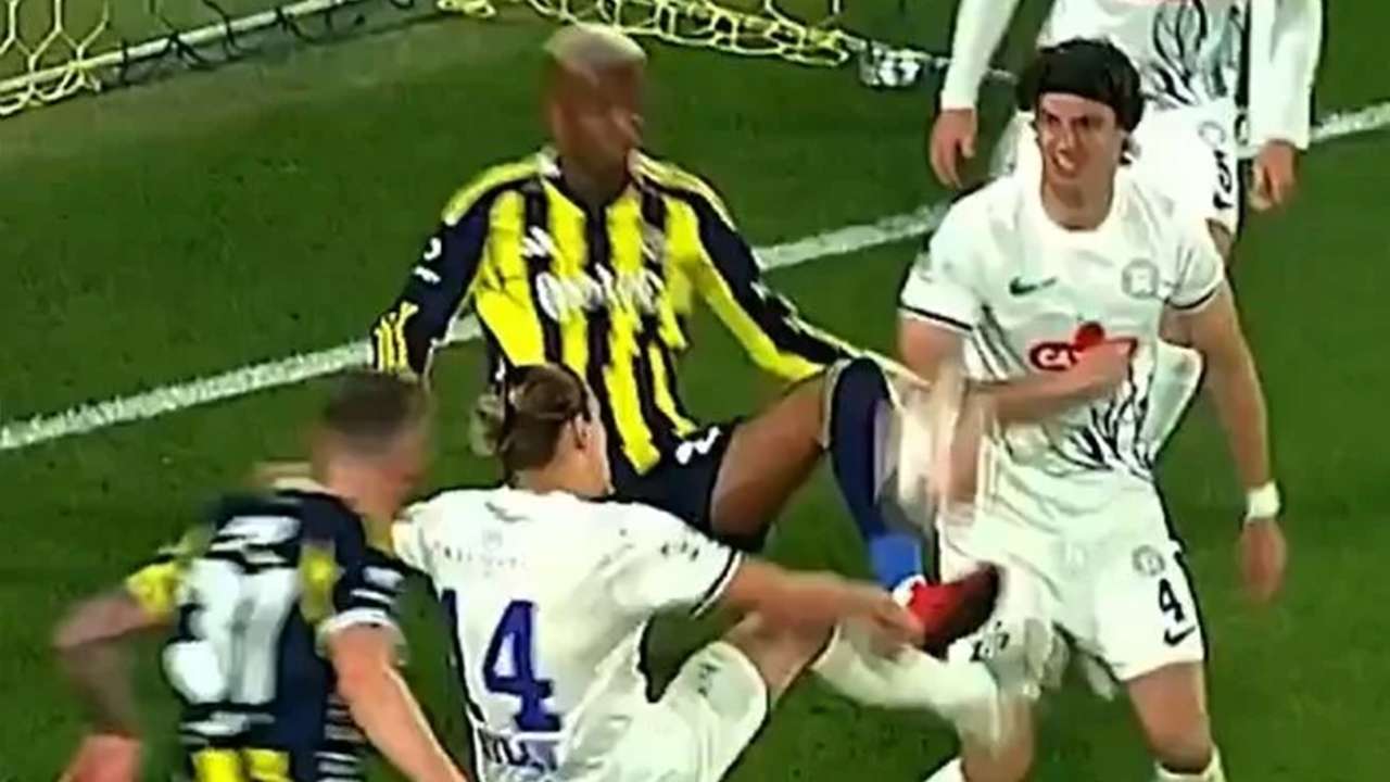 Trabzonspor'a ikincilik yolunda büyük fırsat: Fenerbahçe Rize’de puan kaybetti