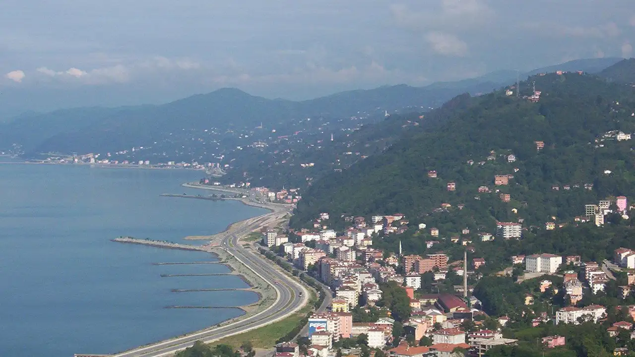 Sürmene’de 14 milyon TL’lik arsa satışa çıkarıldı