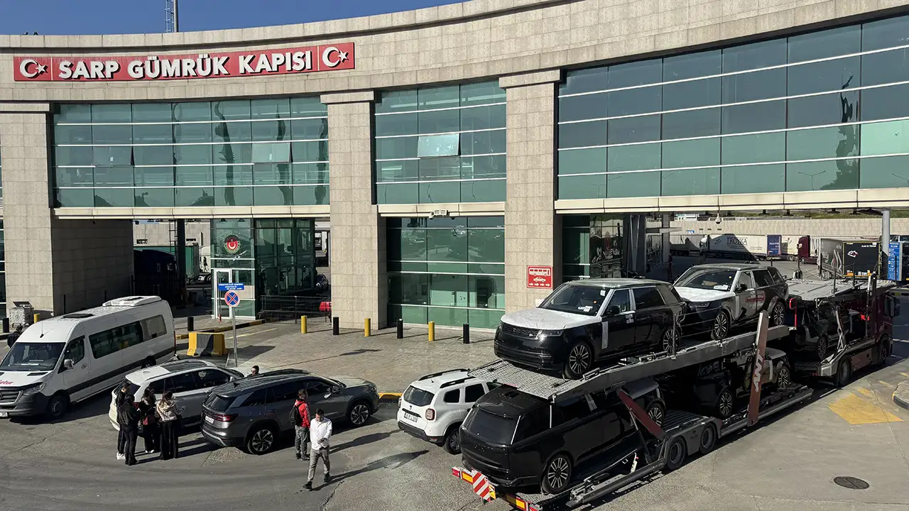 Rize Sarp Sınır Kapısı’nda 3 ayda 919 bin yolcu geçişi sağlandı