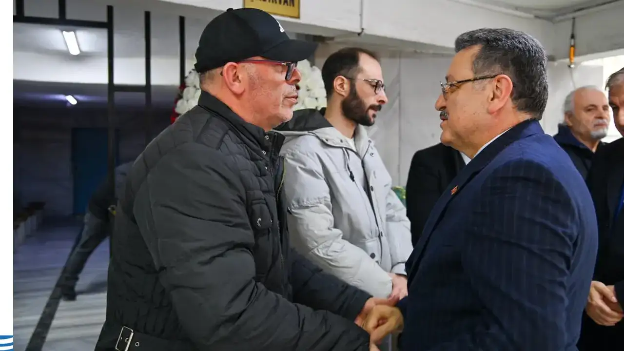 Hamdi Zıvalıoğlu’nun annesi son yolculuğuna uğurlandı