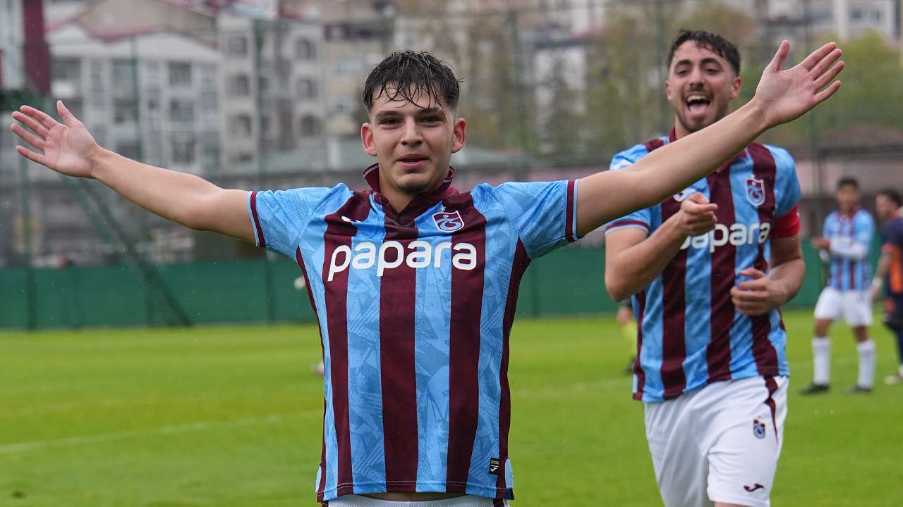 Trabzonsporlu gençler Başakşehir karşısında hata yapmadı! Zirve takibine devam!