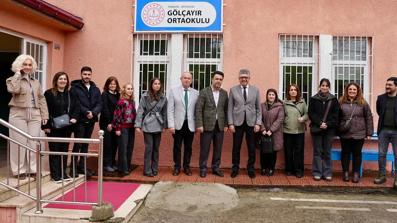 Ortahisar’dan kırsal okullara anlamlı destek: Bin kitaba yakın bağış