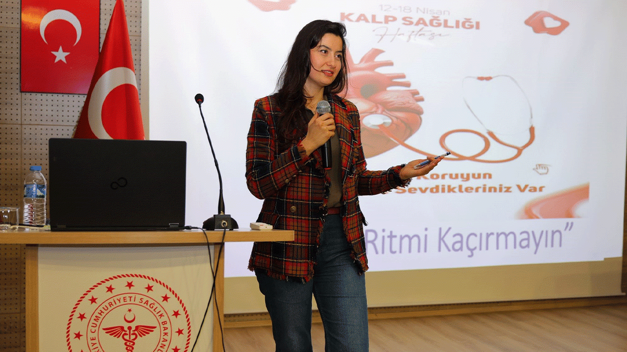 Bayburt'ta personele sağlık eğitimi