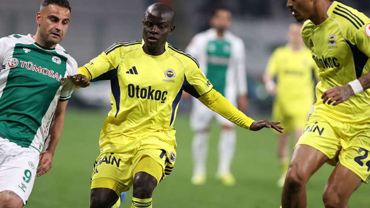Trabzonspor’un rakibi Konyaspor kupada turladı: Rakip Fenerbahçe’yi eledi