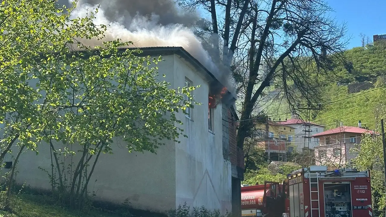 Giresun Espiye’de müstakil evde yangın: evde hasar oluştu