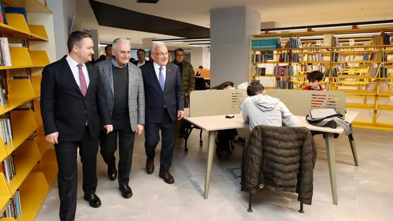 Binali Yıldırım Ordu’da temaslarda bulundu, gençlerle buluştu