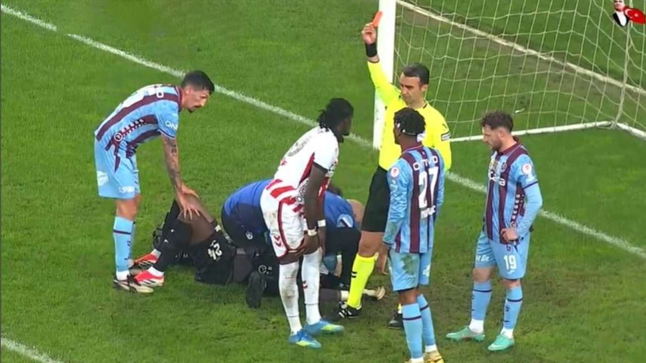 Trabzonspor adını yarı finale yazdırdı: Samsunspor yenilgiyi hakeme yıktı!