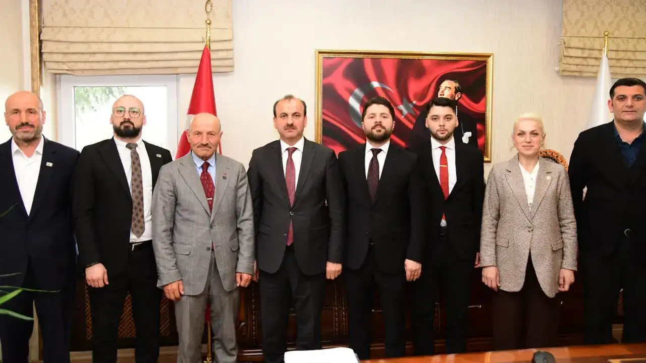 Trabzon’da eğitim gündemi! Kalkışım’dan İl Müdürü Uygun’a ziyaret