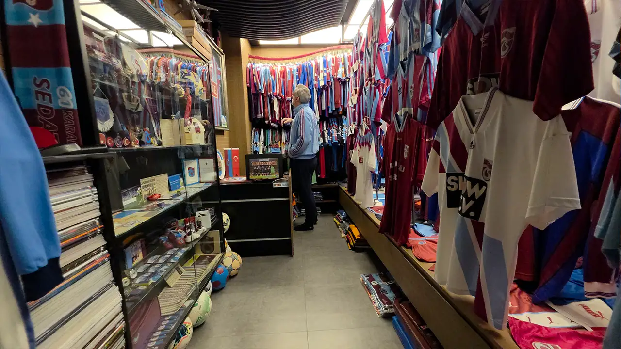 Trabzonspor aşkı koleksiyona dönüştü: 1000 parçalık dev arşiv