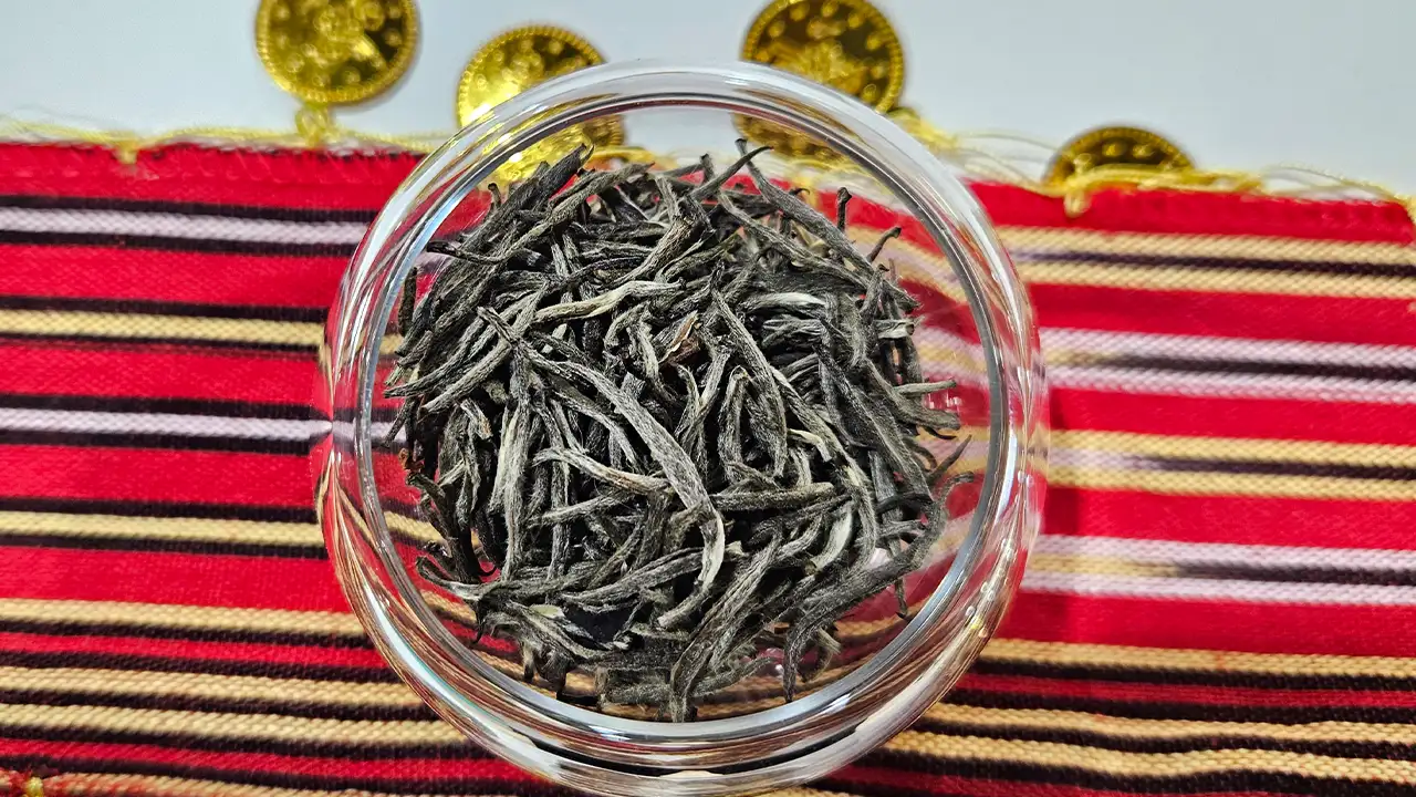 Rize’de beyaz çayın kilosu 40 bin TL’ye ulaştı