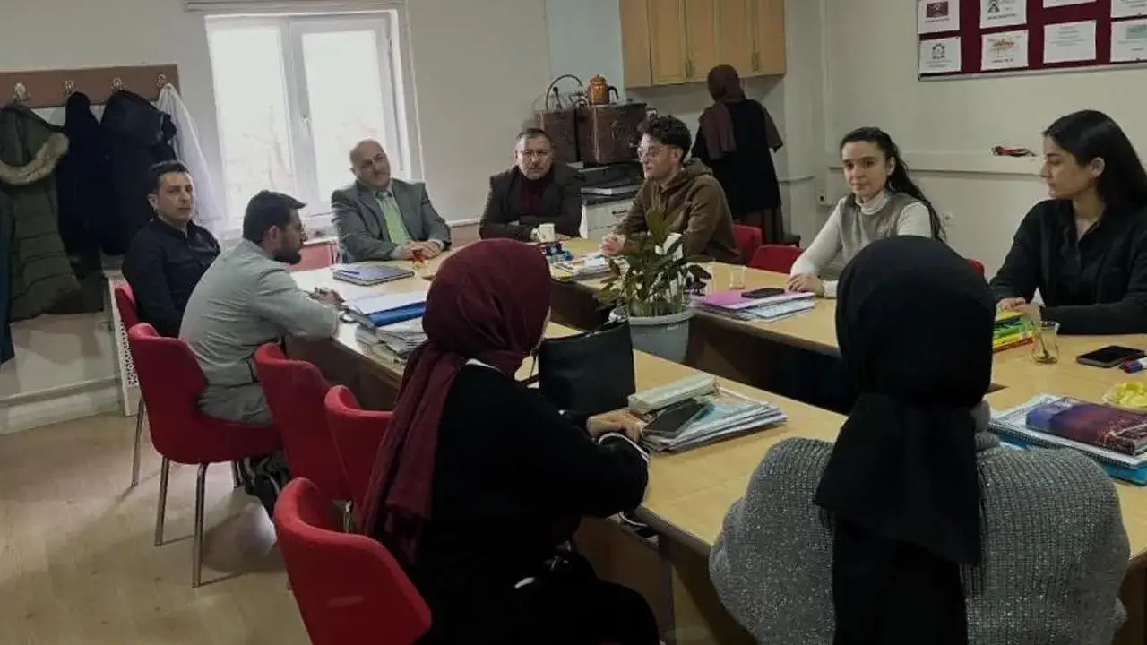 Aydıntepe’de eğitimde “değerler” vurgusu: Öğrencilere milli bilinç çağrısı