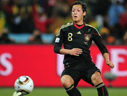 Mesut’lu Real  gol oldu yağdı