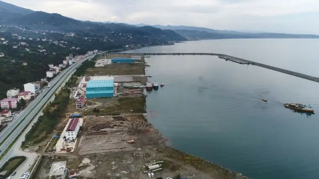 Çamburnu Limanı’na 19 konteynerlik tesis: İhale süreci başladı