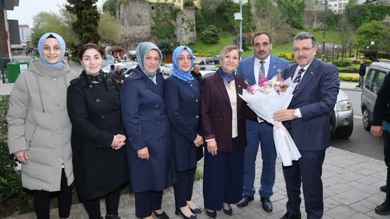 Başkan Genç’ten Hizmet-İş Trabzon Şubesi’ne ziyaret: 2 talep gündeme alındı