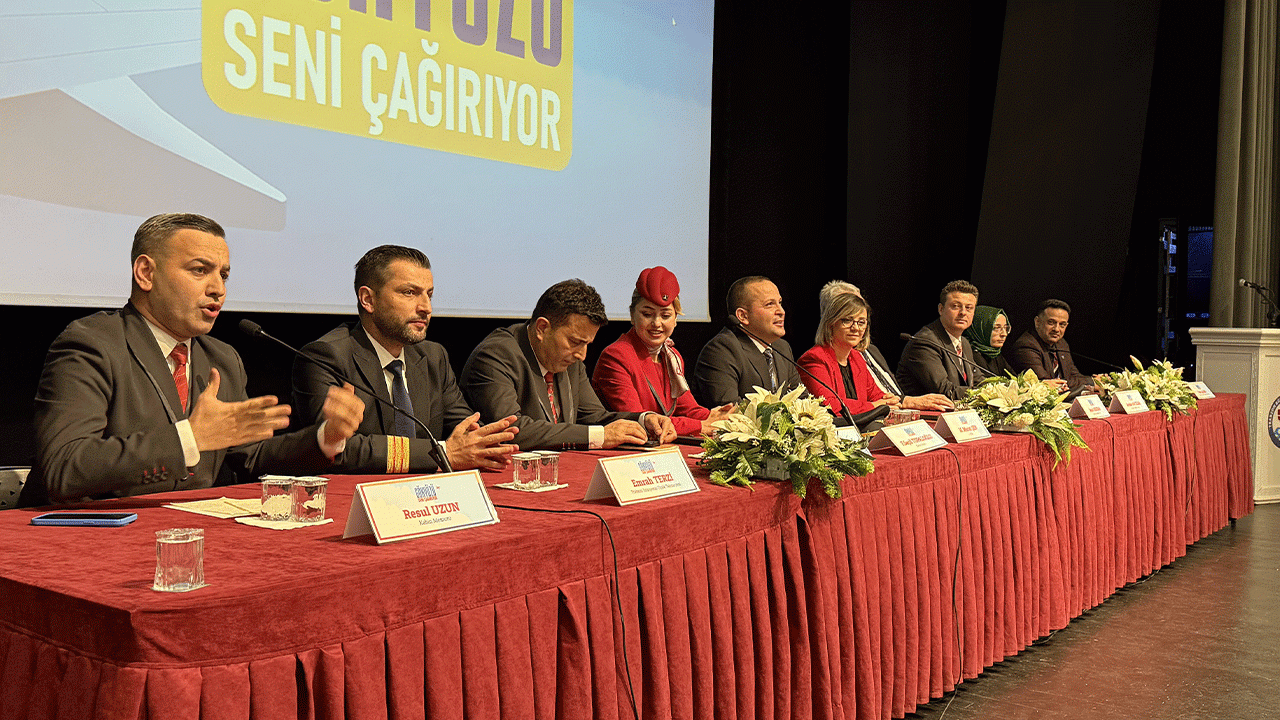 Türkiye'den dünyaya uçan Trabzonlu pilotlar söyleşide bir araya geldi