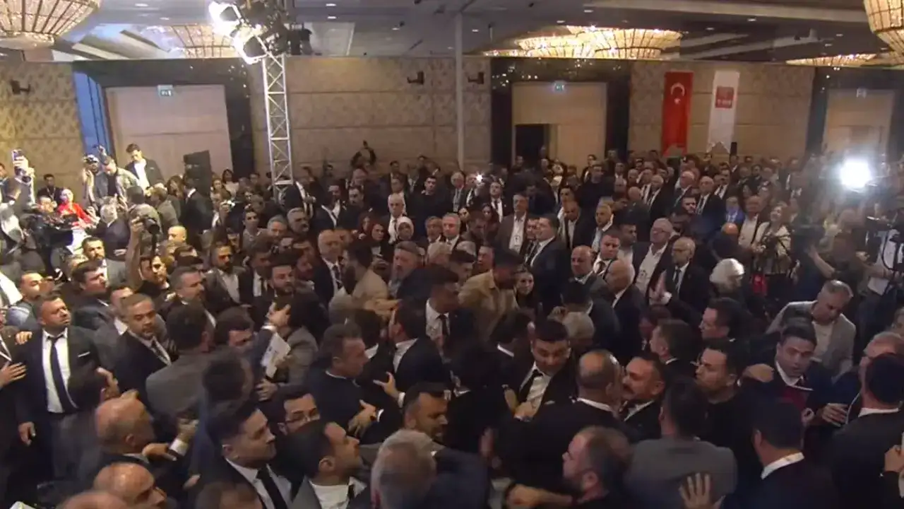 TBB seçiminde gerginlik: İmamoğlu’nun mektubu okunurken arbede çıktı